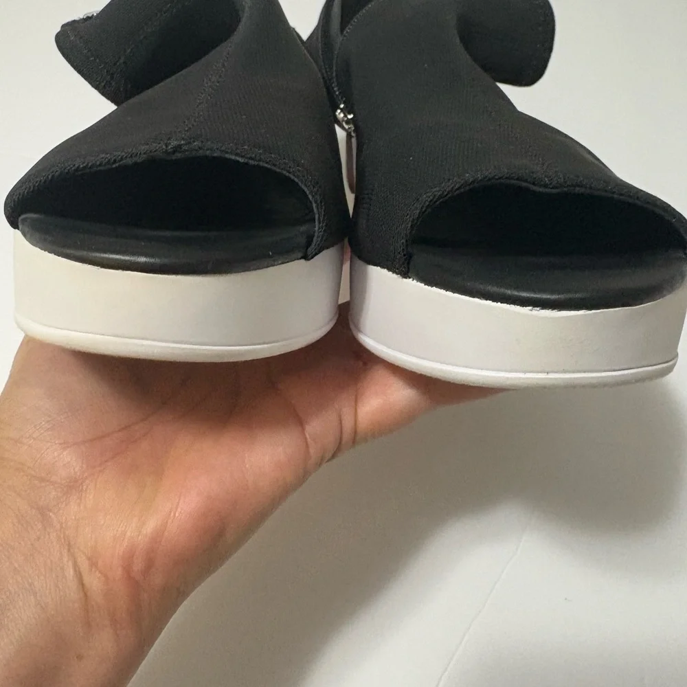 Donna Karan‎ Riviera Cutout Platform Booties. Side Zip, Stretchy Fabric Upper.